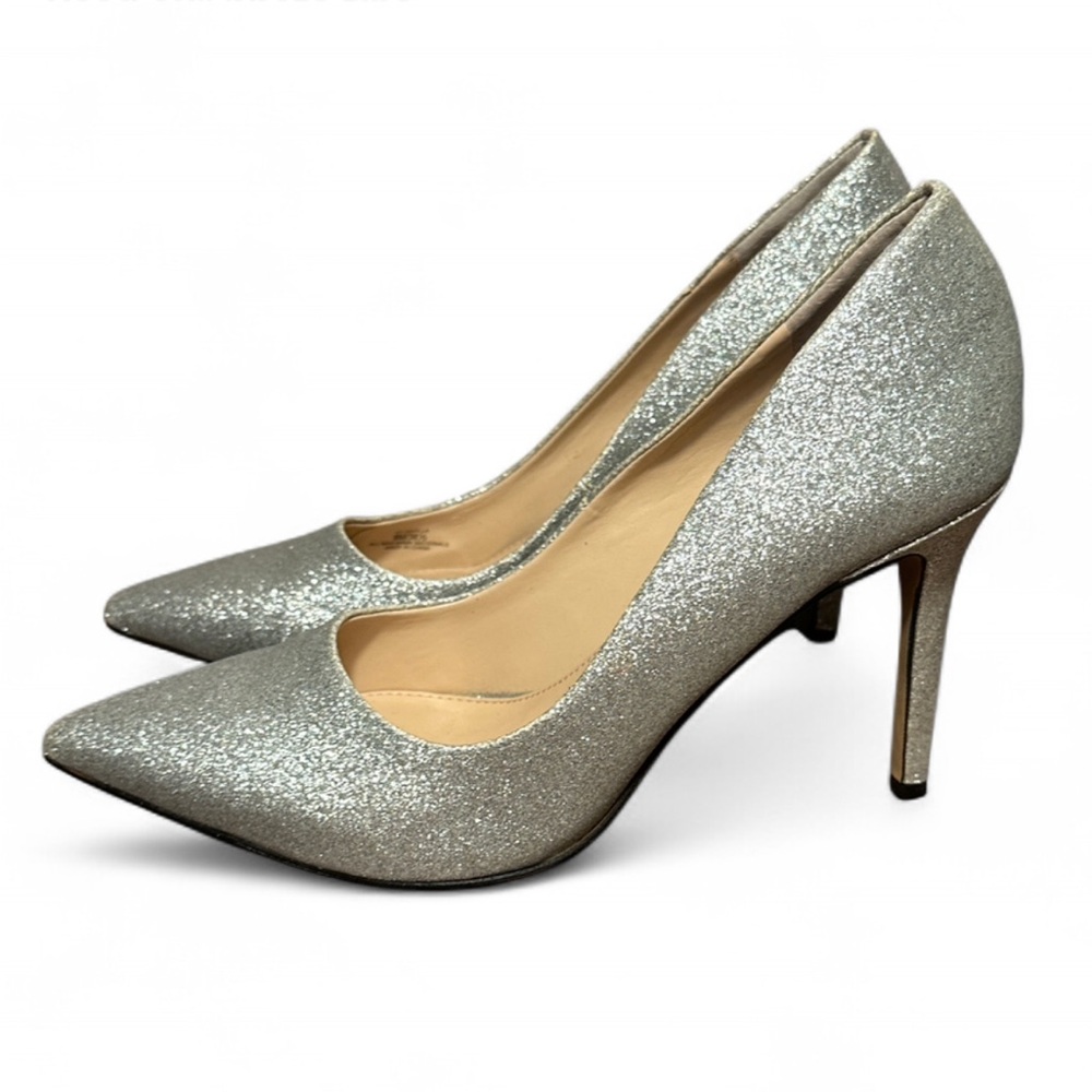 Vince Camuto Silver Glitter Pointed Toe Heels Size 8M 3” Stiletto Evening Pumps